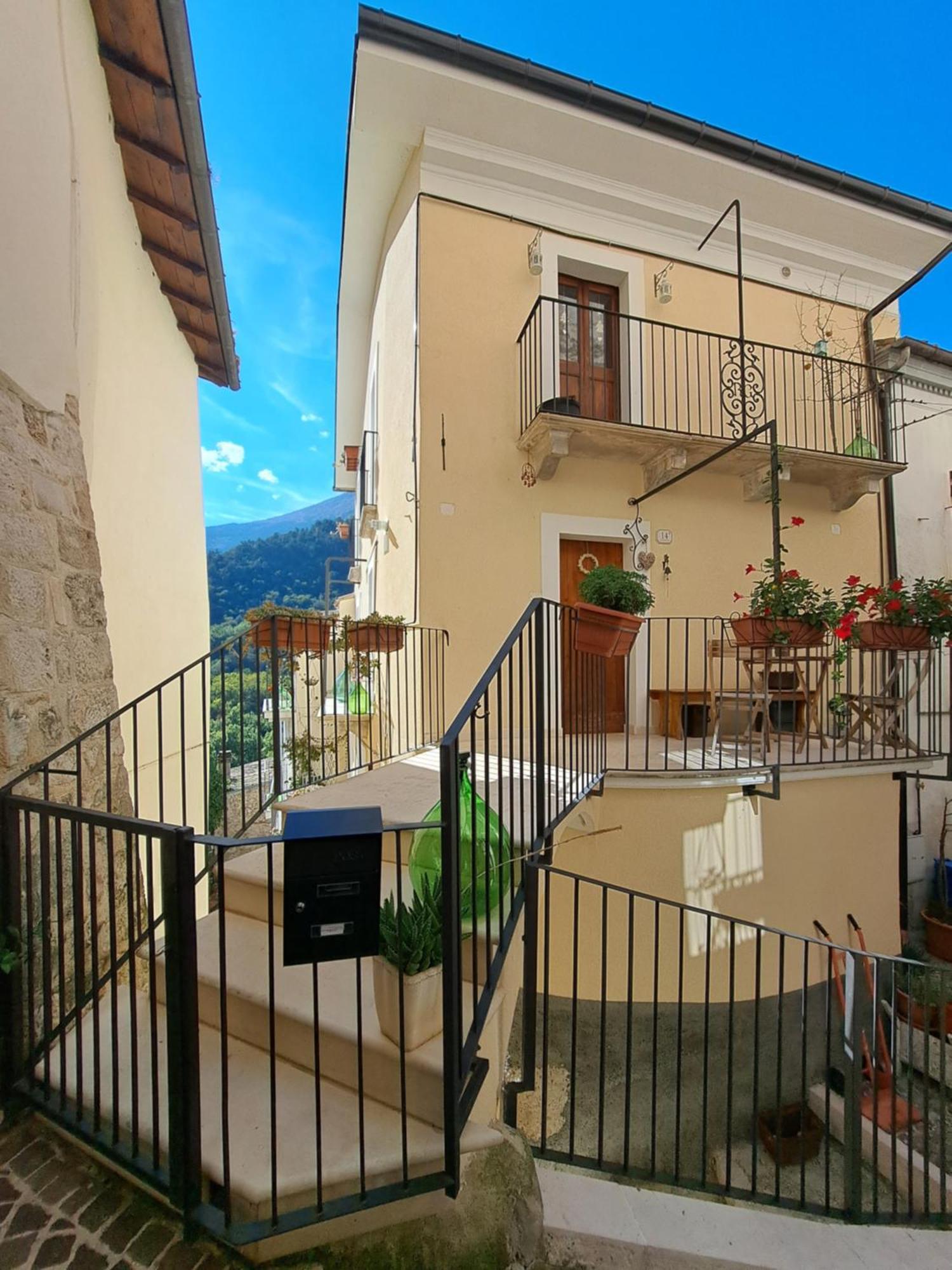 La Fantesca Apartment Pettorano sul Gizio Exterior photo